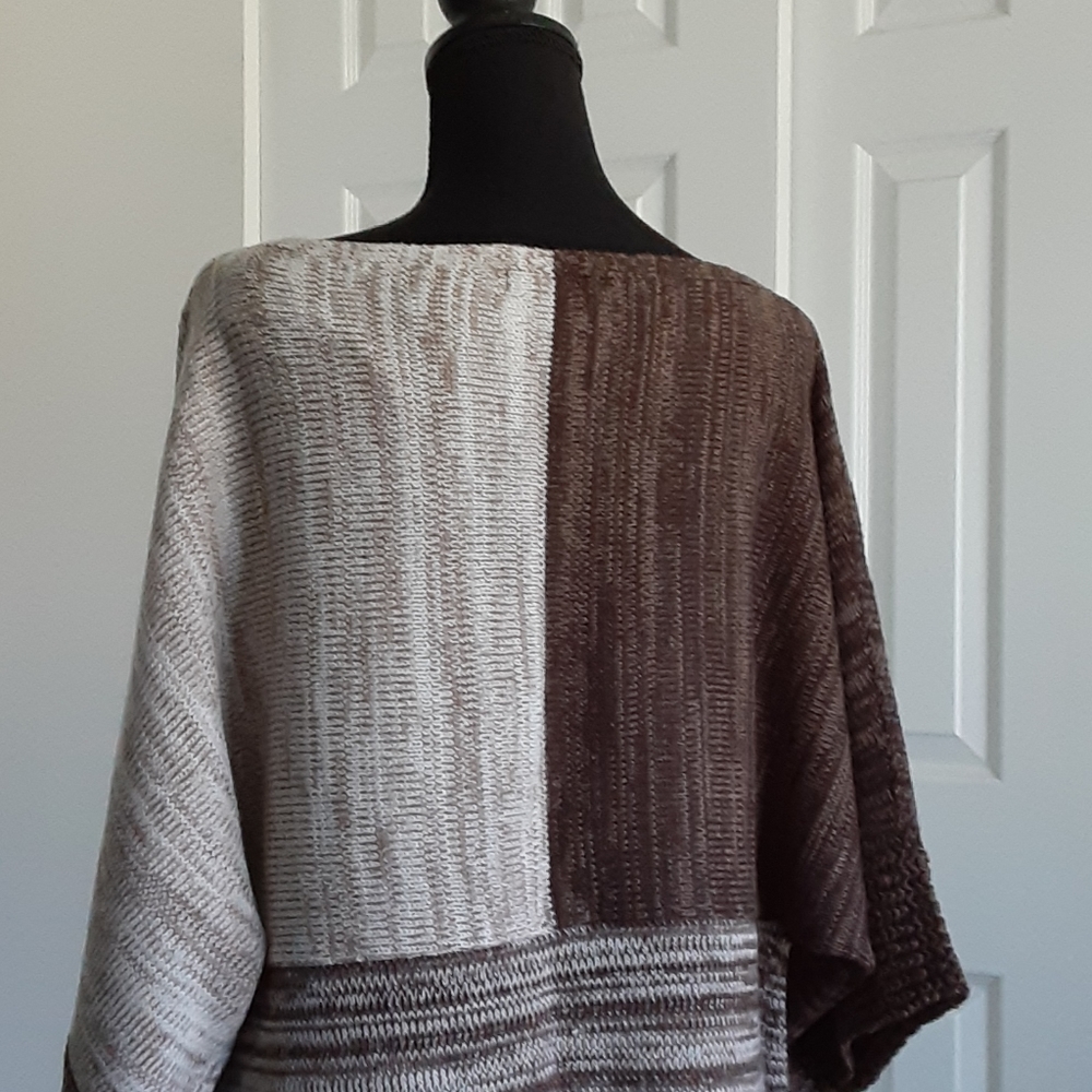 Sweater - Picture 6 of 7